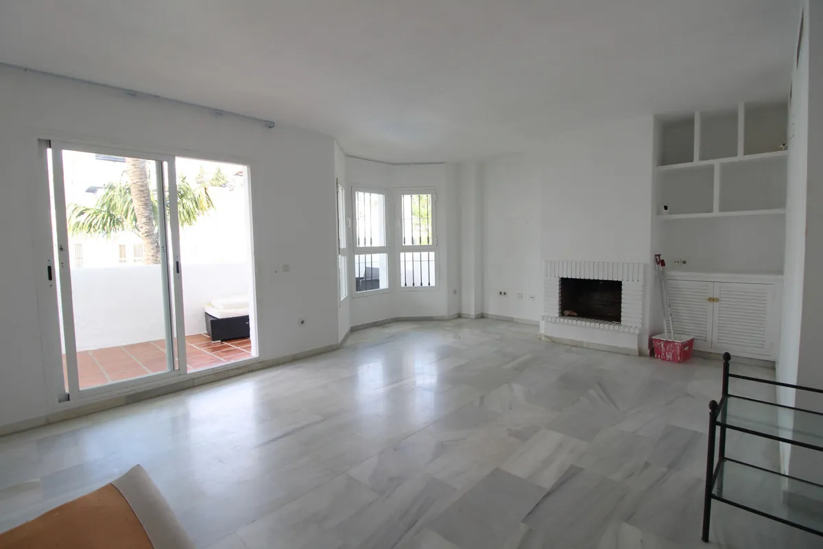 ddcc24dc-0775-495e-9675-8e3d5d9302c1