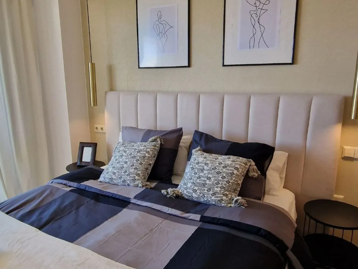 21083db3-de06-4b5d-80b2-2c477da2dc9e