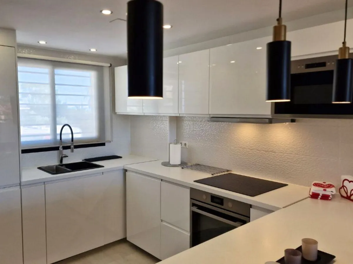 48889a40-daf0-47e7-a8fe-28c930f1f27f