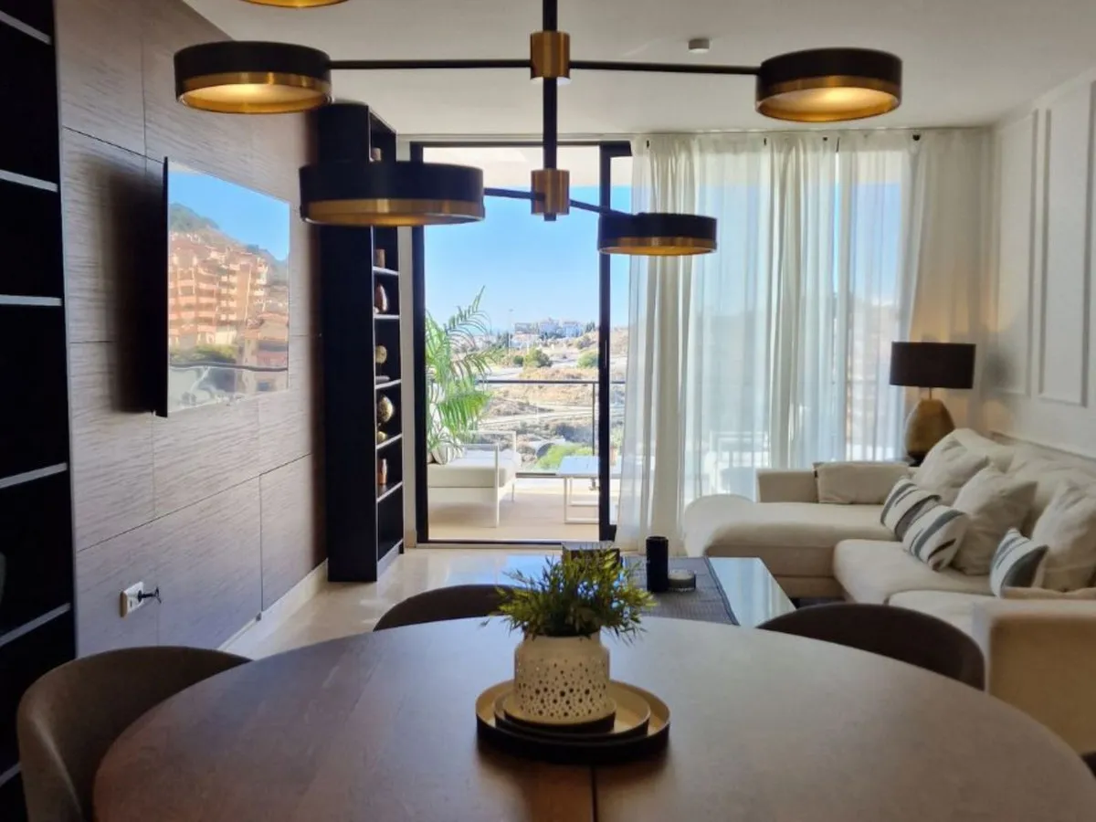 963bcfef-9493-4ebd-bde1-ea6f7df87729