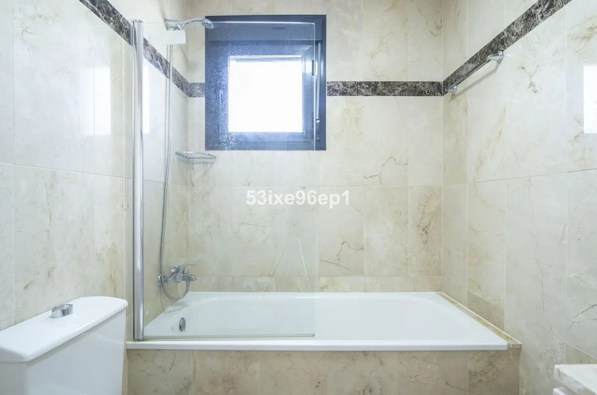 2e561f86-d72f-4d4f-95e3-175fb3f7c069