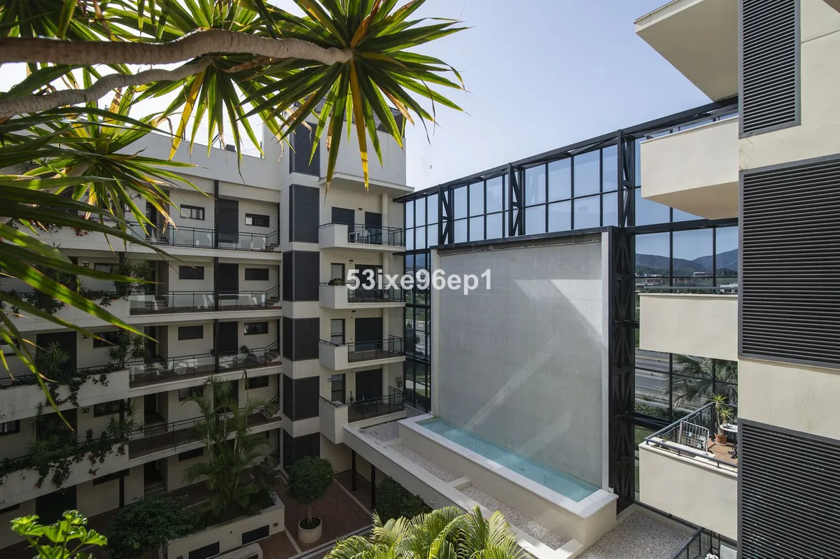 b2a9d98e-0b50-4125-92eb-64cad5ce4e56