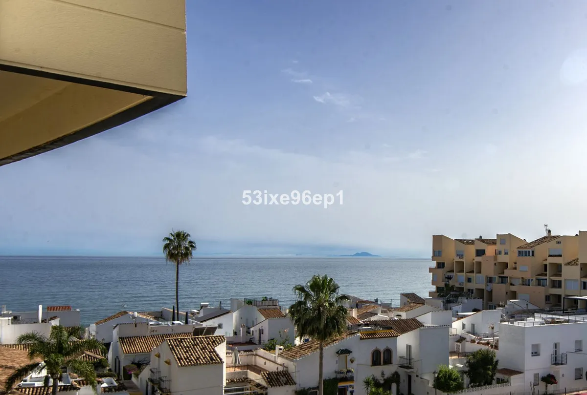 e5339030-8534-4f33-acbb-184664fe7e82