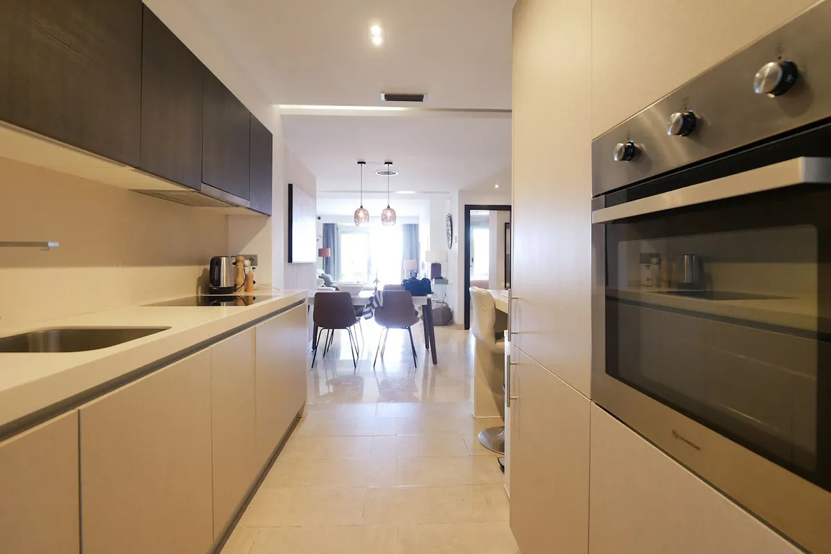 28c8927d-d7c8-4fa1-805a-a634571d068f