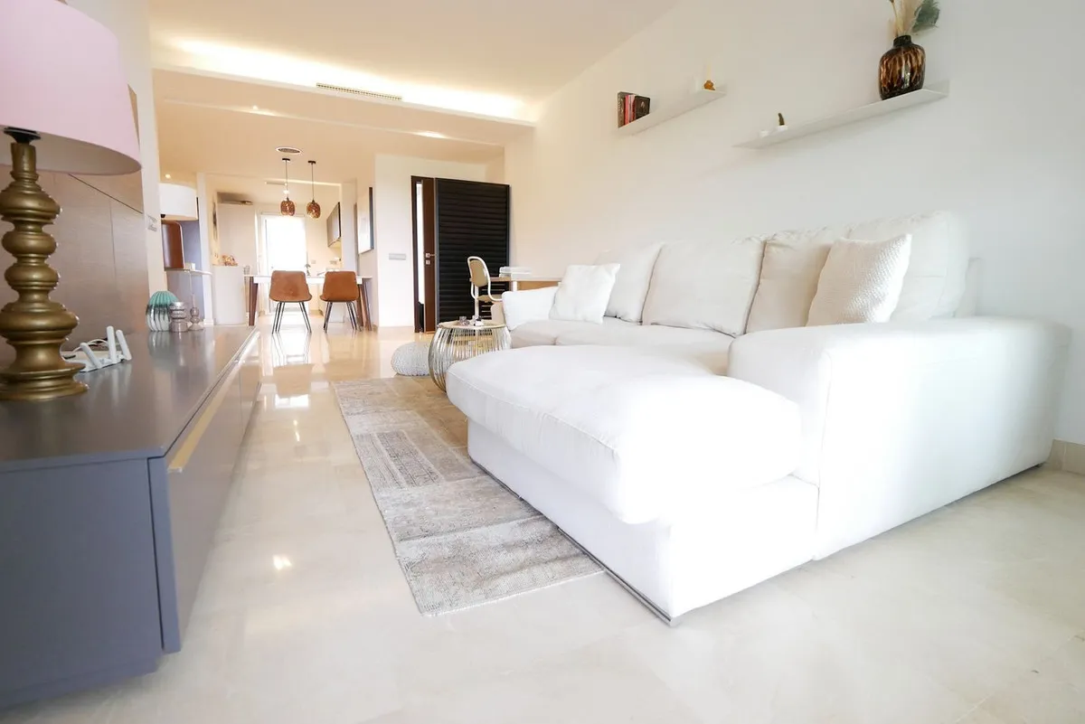 2b226c93-f6f6-44ad-872d-2edfbe2ba2d0