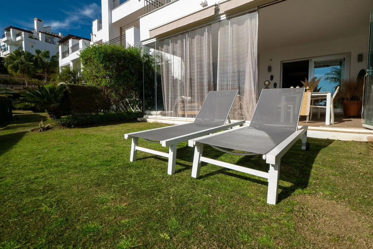 3884ecb2-582b-4972-8d0e-75123e6abea2