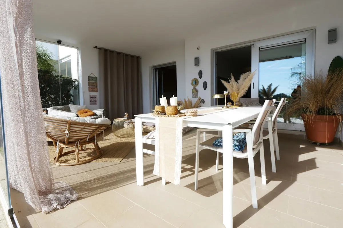 42ca1e72-591b-4fae-a29a-4c227841362e