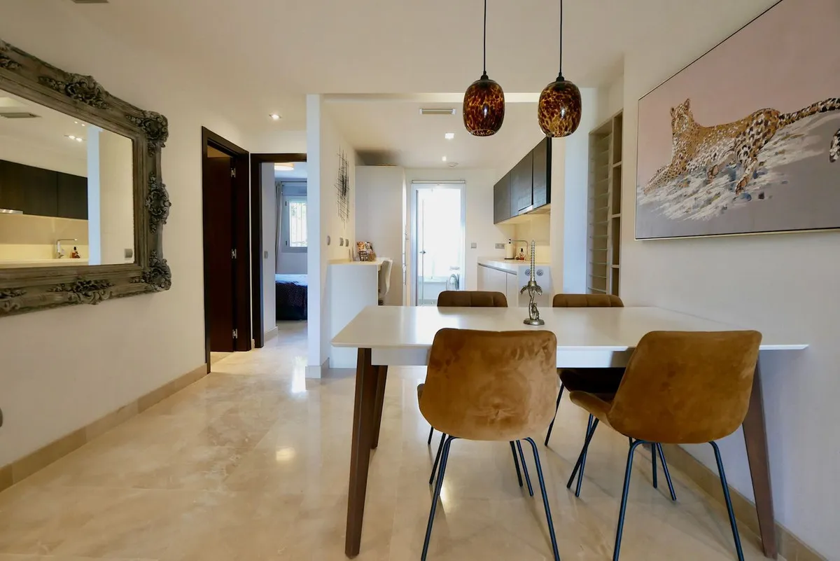 49d373bc-562a-4c98-86b2-50d17e45a1f8