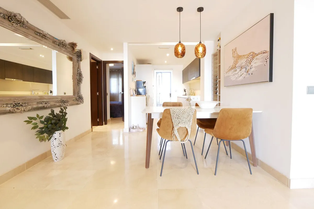 80b8f53a-a471-46ad-b677-25e8110c9a2f