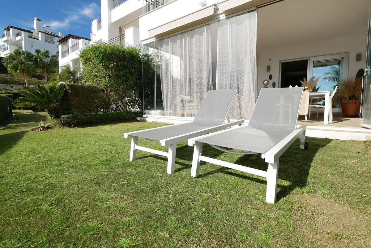 946ca4ac-1ca7-4dad-a9e0-d2bfea3950f8