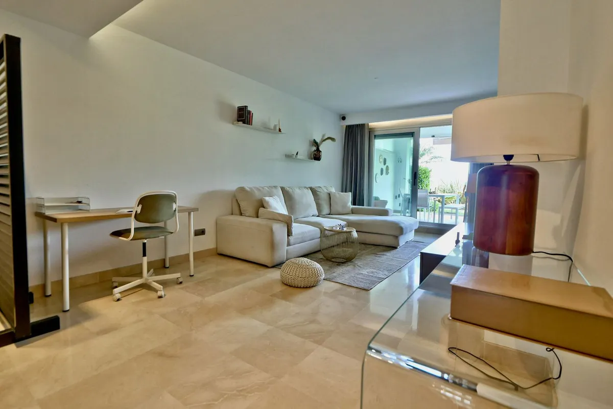 c6019568-329f-4df3-92d1-39680c414dfb