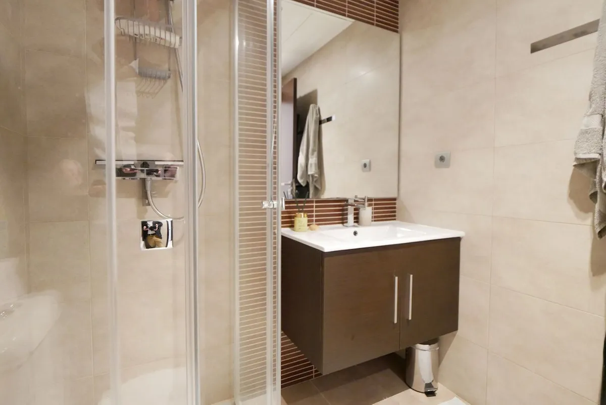 d952255a-2acb-4ef9-87d1-0ae8e94f39ee