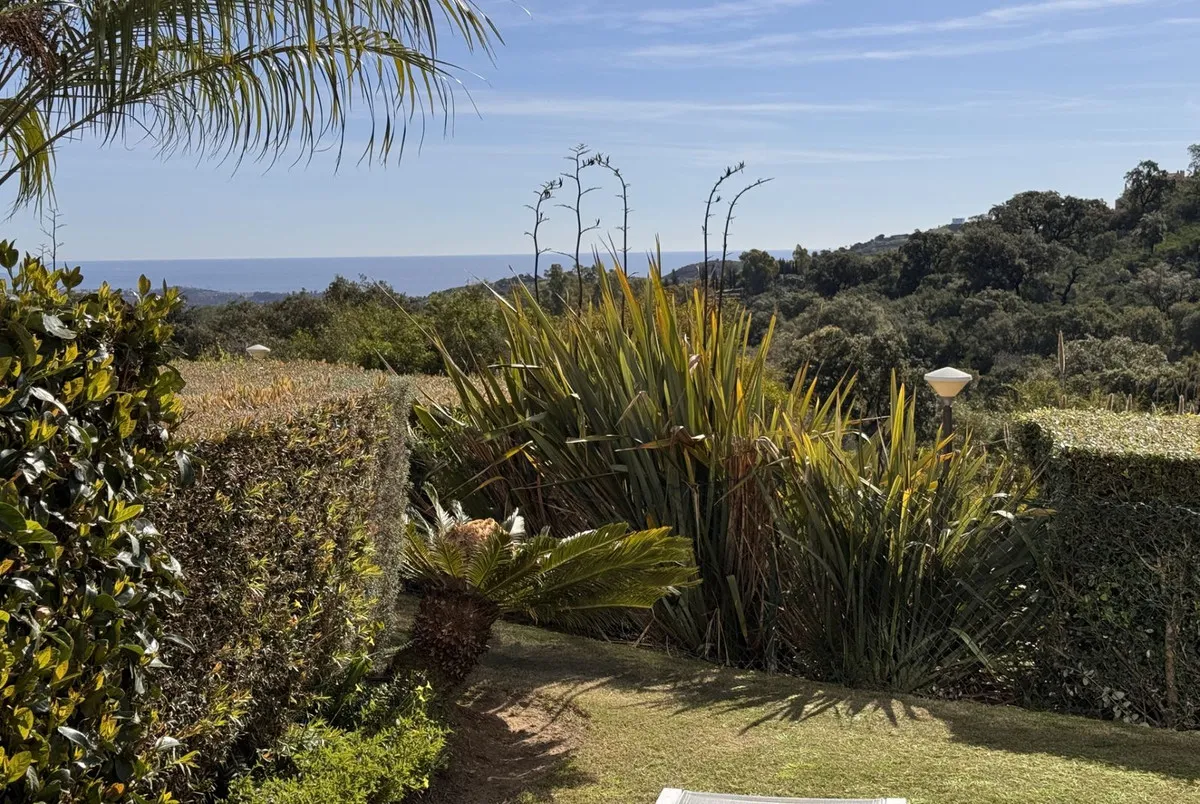 e95504bb-b980-40ed-a0c1-f4fb25be0cce