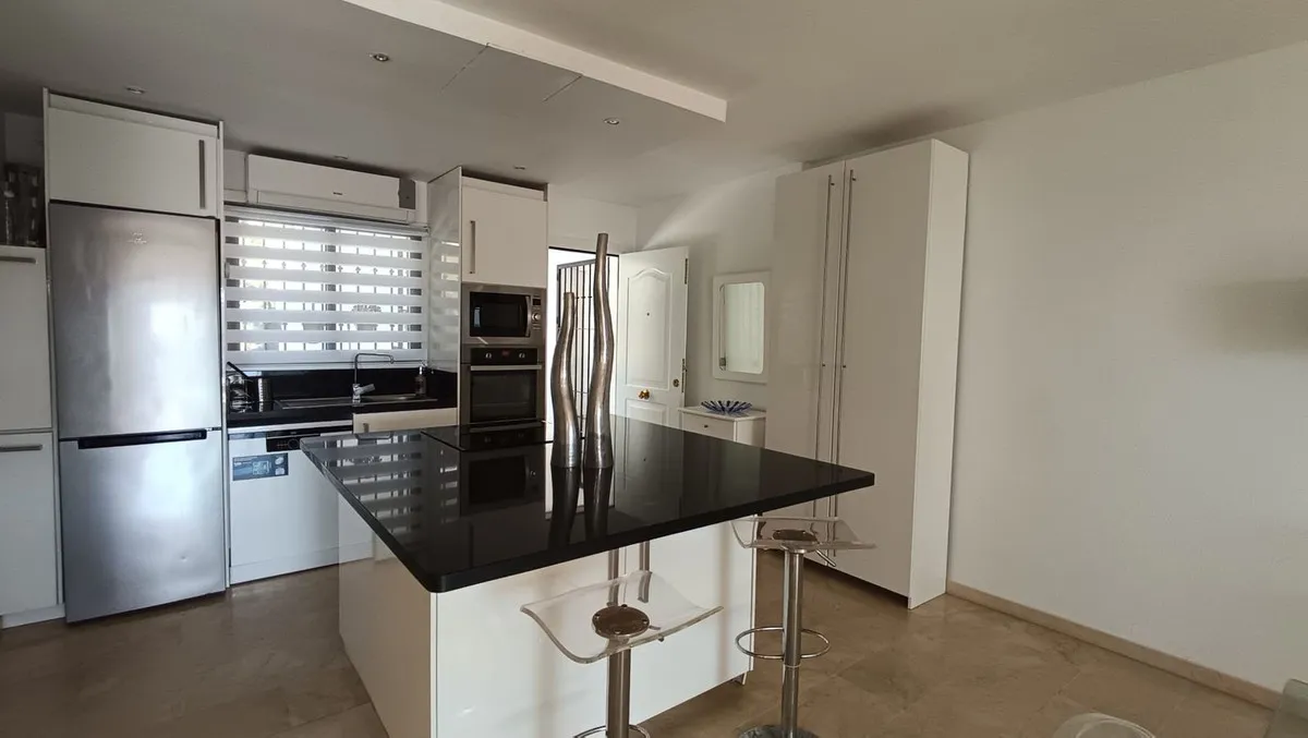 077116f7-55ab-4f97-a475-2254544401c2