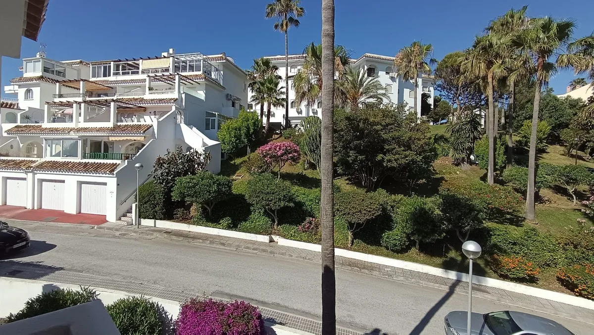 08408b90-ac2e-4c04-8941-777a7cae1a45