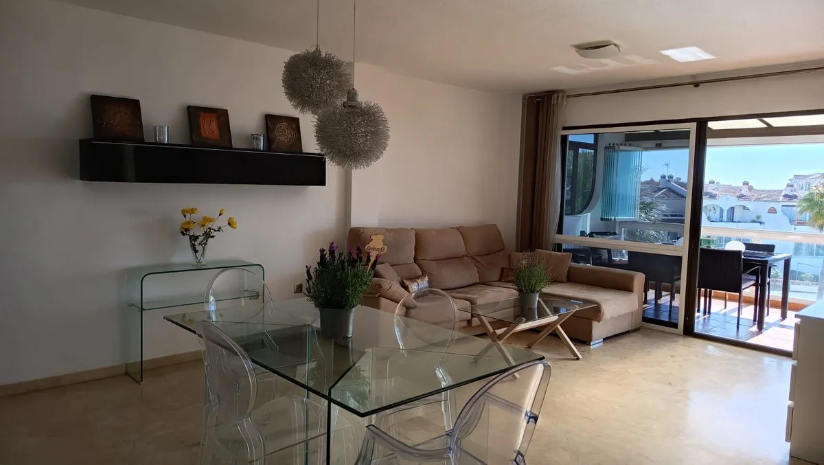 a28e2d1b-f23c-4f06-8e4d-5ea5eb480c63