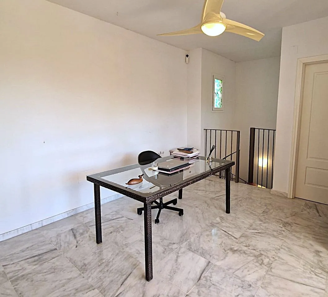 a7c01022-f88a-46b8-a330-930b5184ac2e