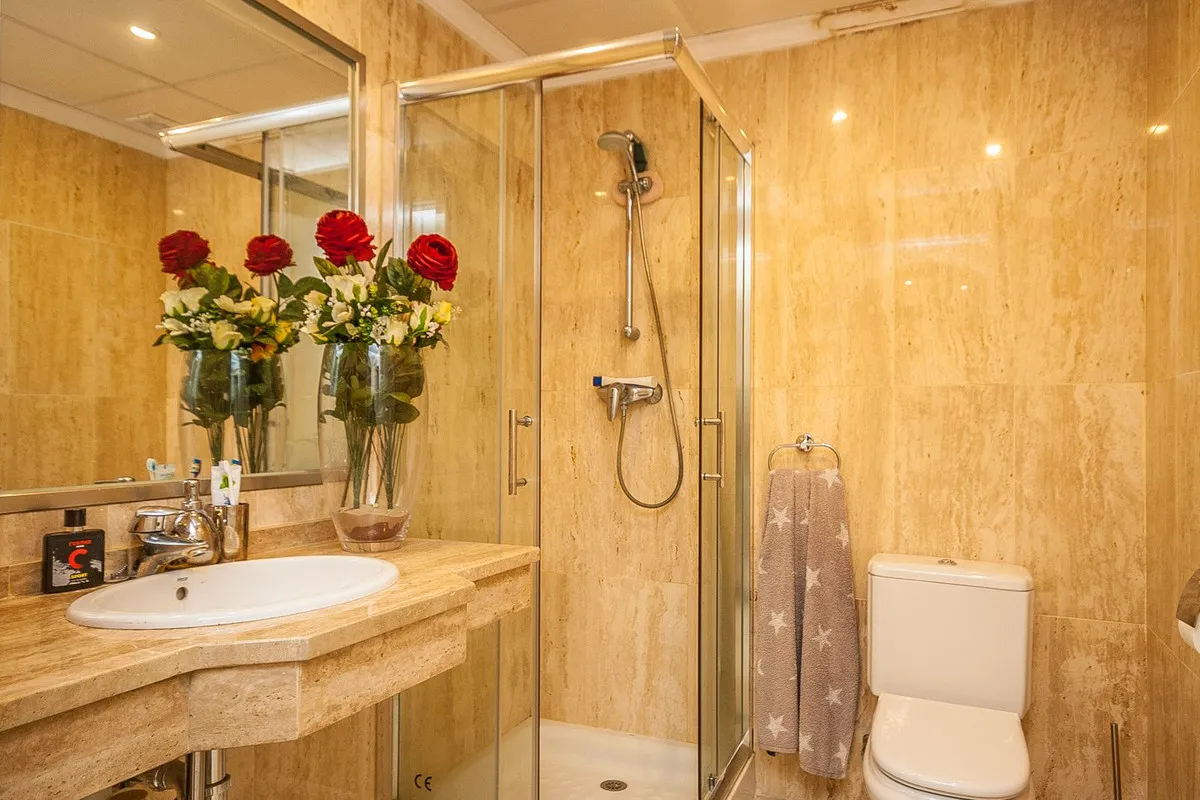 1b3b0369-4819-4910-bebe-64a09856060e