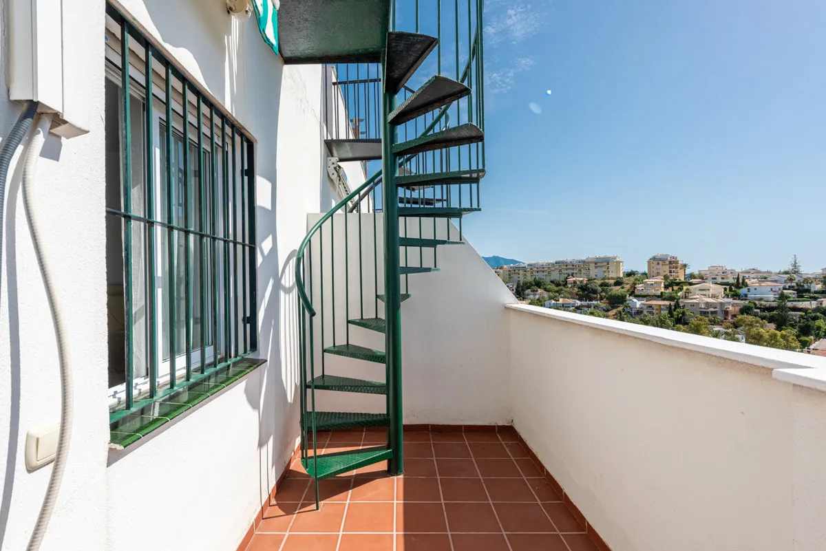 1ee13016-7645-4034-a7bf-897488d24607