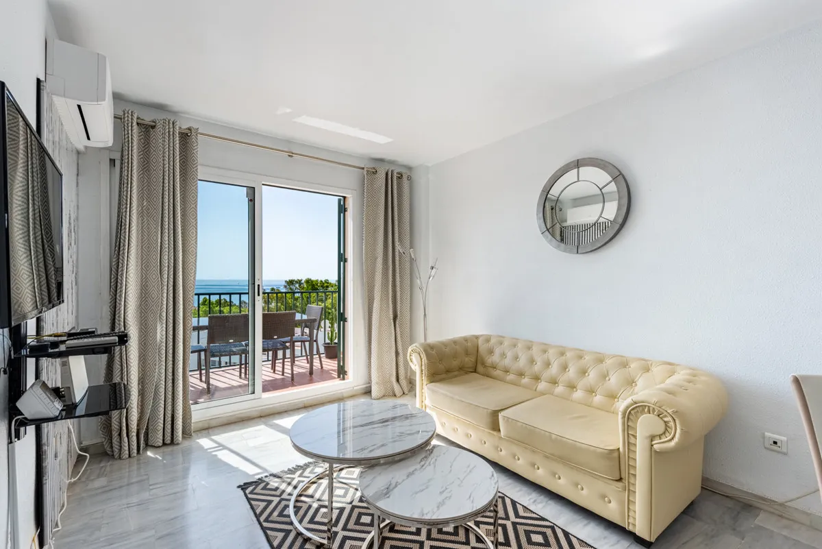 41103c5f-c1b6-4c04-b6b8-ba6c1fa09aae