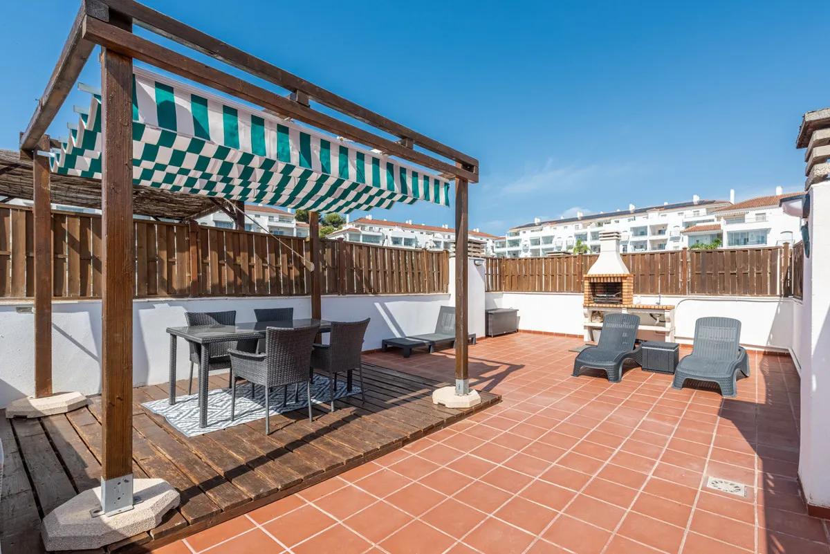 80239620-7495-4122-8b4d-33247e2ae1e3