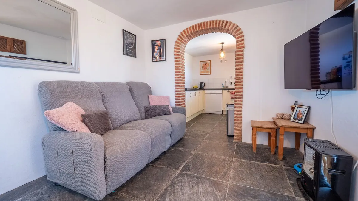 cebfee03-e7eb-4674-bc56-ccb74ecd5307