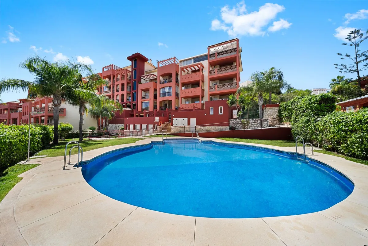 5049c42f-96af-4305-823f-716ca583c478