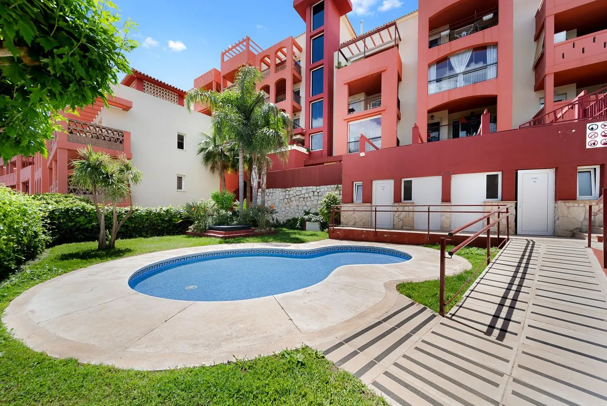 b39762e4-0b60-414c-b07b-c64fb81553a2