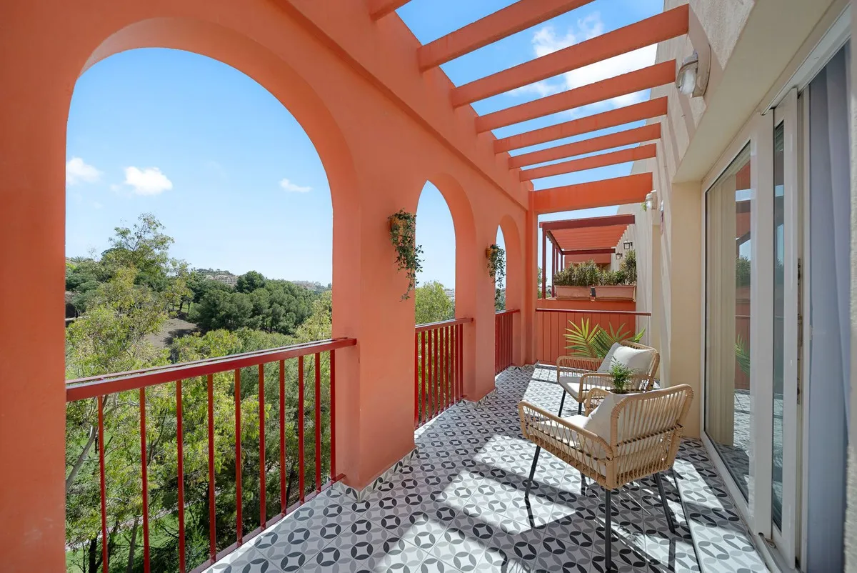 bcf0cfa9-927f-4db6-a858-cd5d7a81bec0