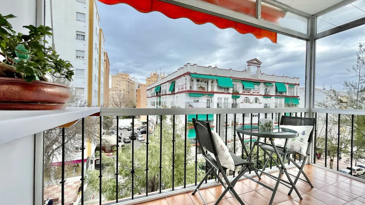 2cd01733-eaa8-4f5d-8bd5-a31ae296c5a0