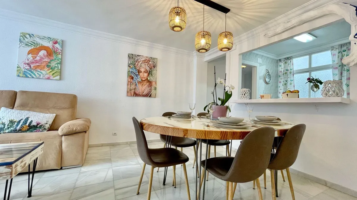 bf851fe3-752b-43f4-bdb1-5b4c2e753d16