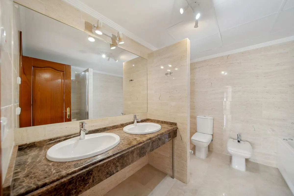 6c5af504-beae-46fe-b3f4-ef336f6d0dab