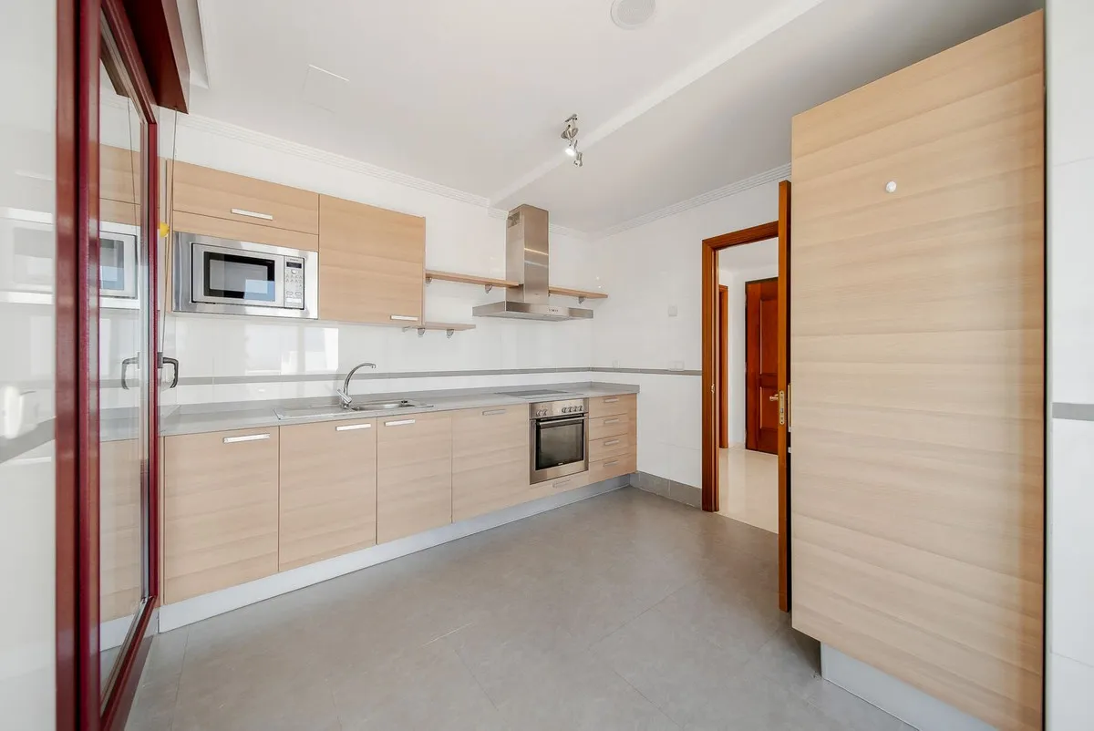 9a70127c-007c-47ad-af60-327a41e7932d