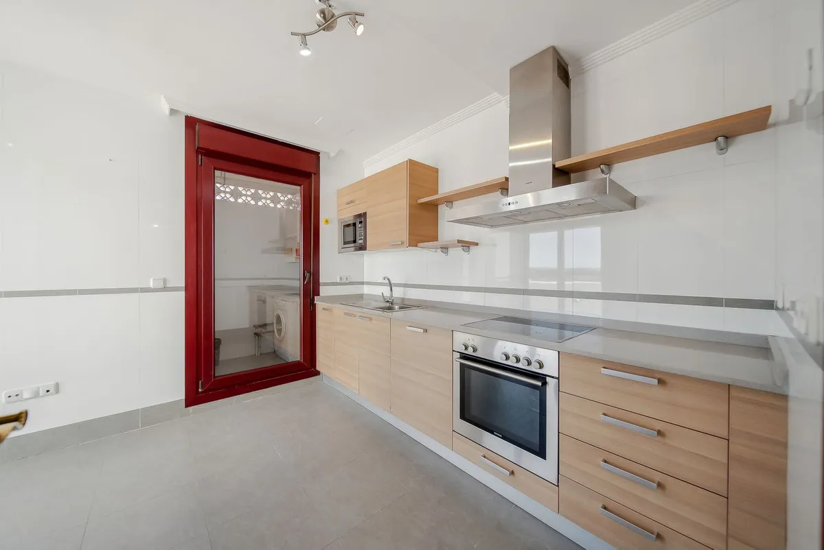 e7aef9d3-a66f-4954-8e99-33d7fa8a9f62