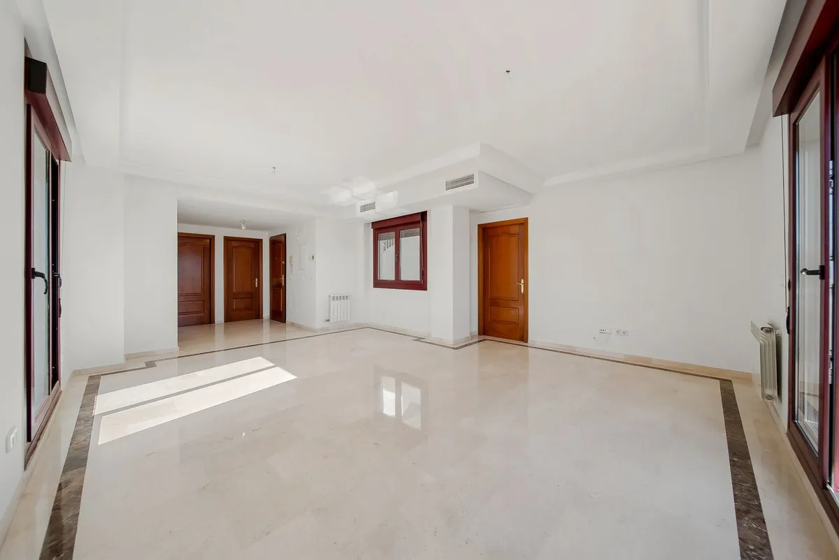 eb56a2f2-65e8-48de-8f4f-5f393f80c345