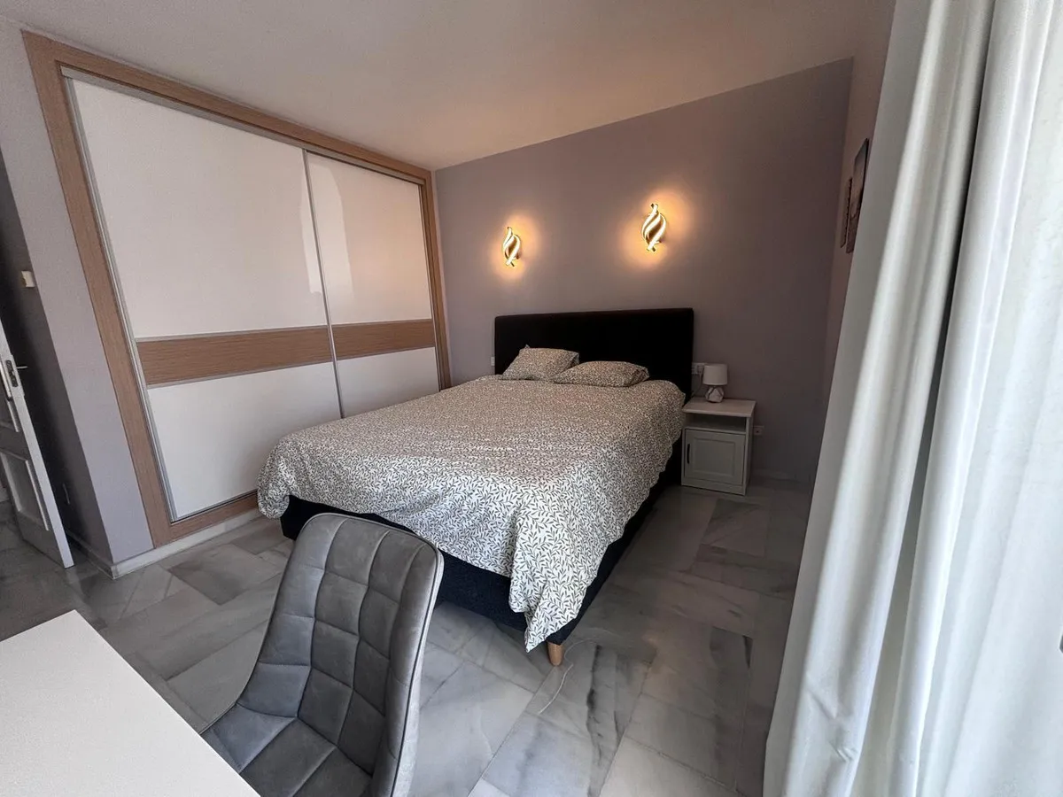 60c6d82e-dd2a-4f48-9543-53c94fcdd23d