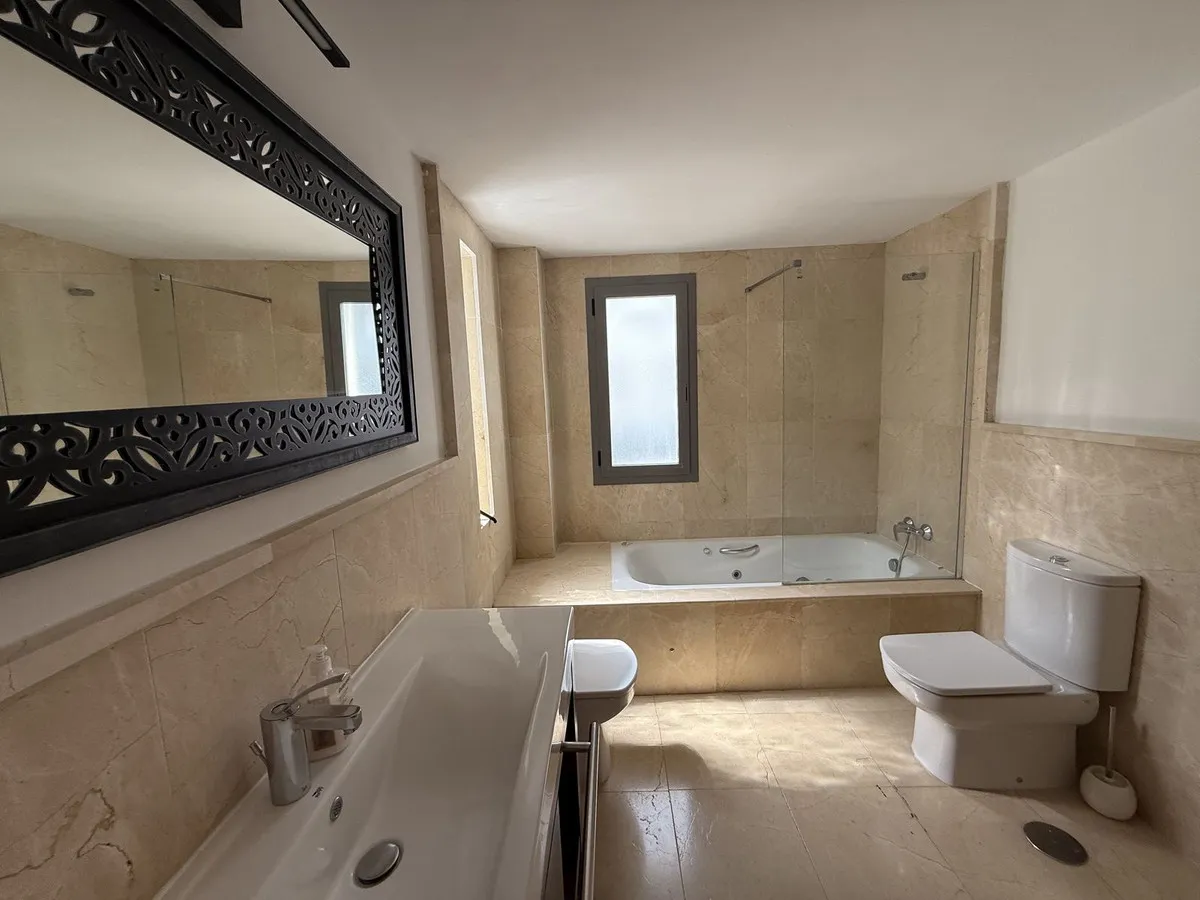 2839c055-50c4-4868-bebb-8809b751fba6