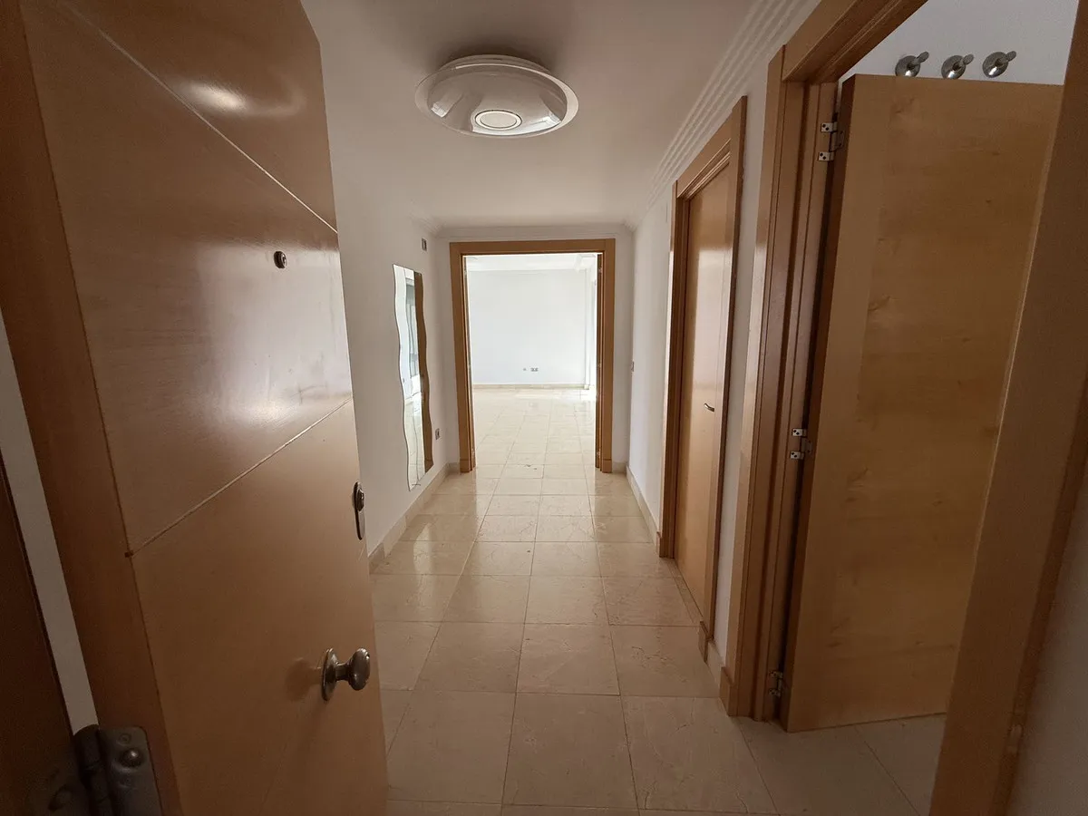 c33a1ea0-cc3f-4f05-8e1b-151d713a16ce