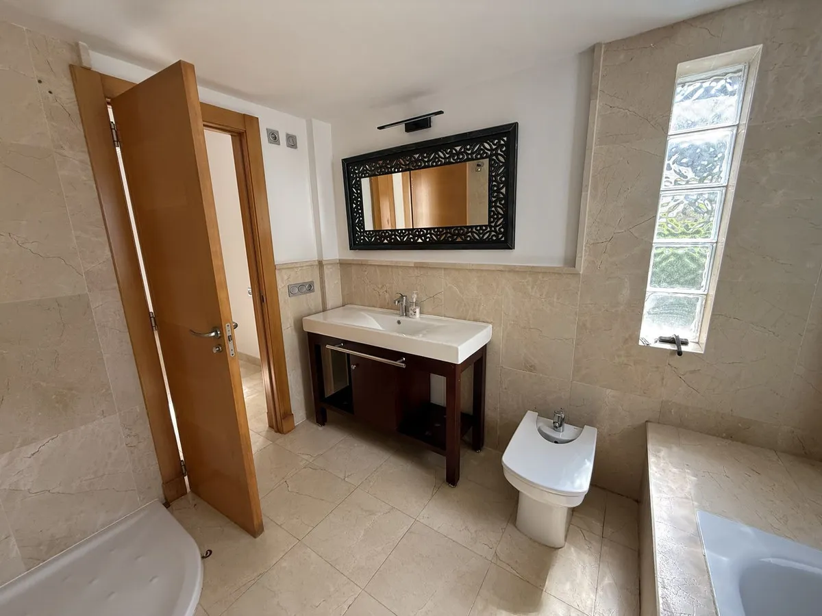 f01c8cc4-cc6e-4b62-a2c8-c0bd9d169f7c