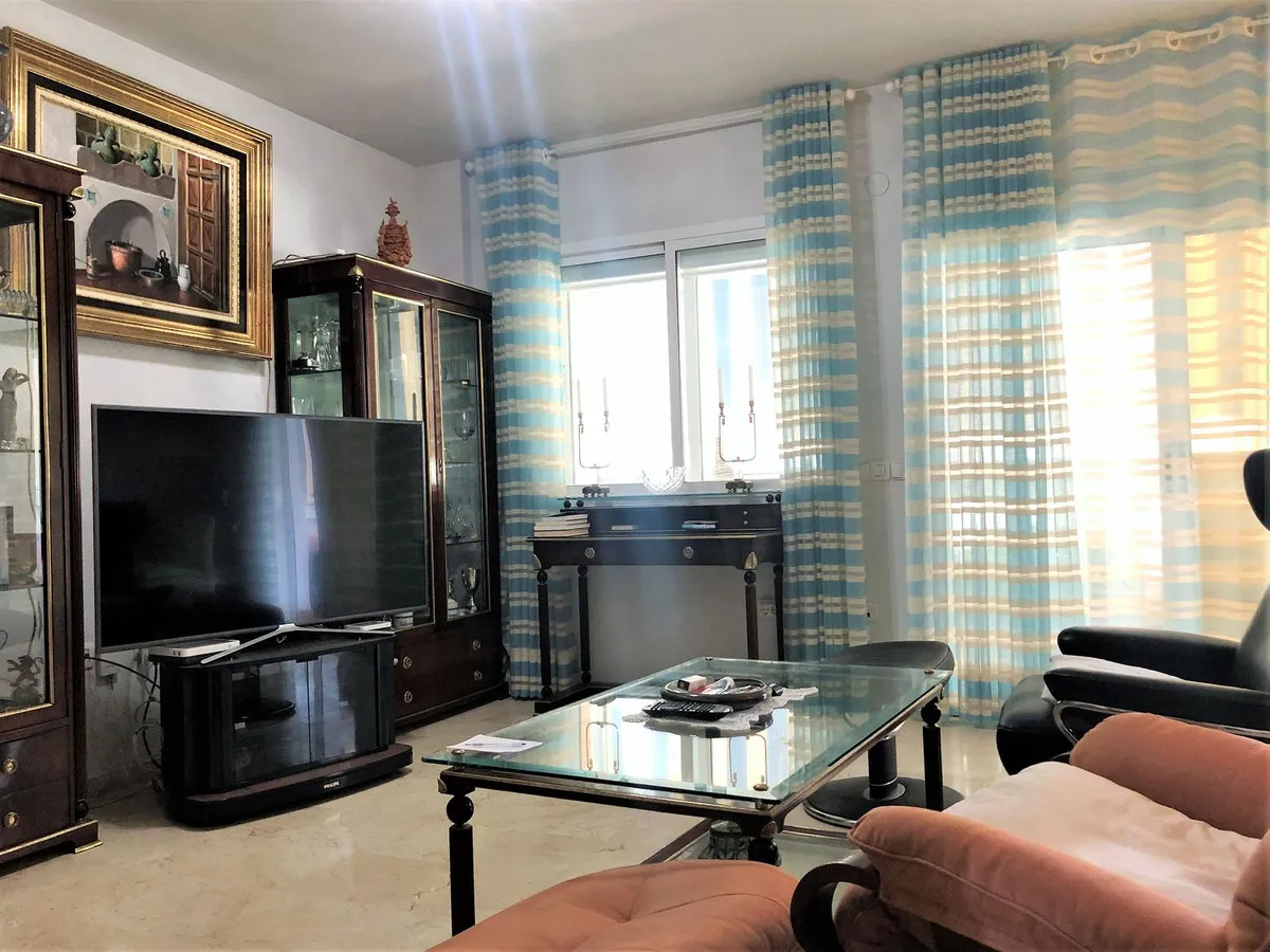 2408623e-015f-4eae-b54a-1af35b1f6a32