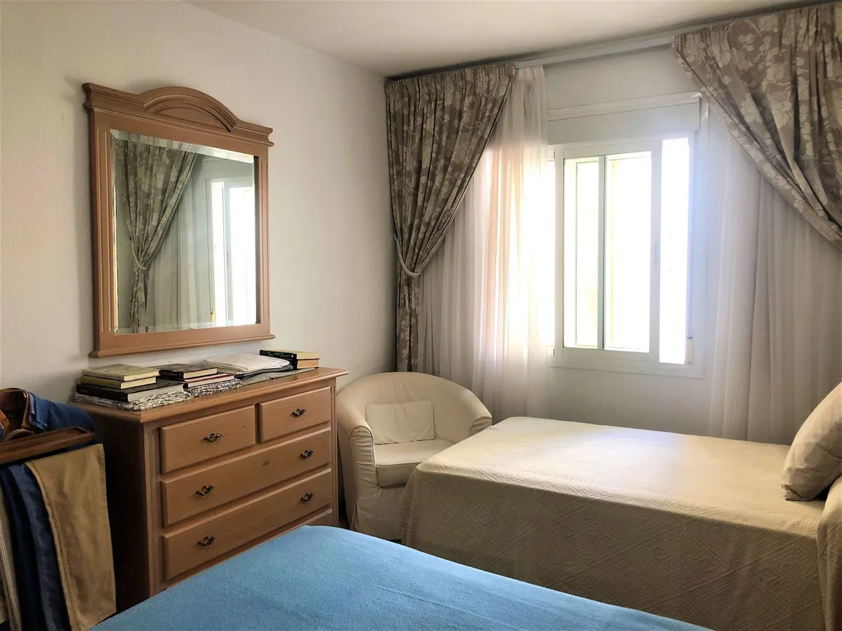 b8d242bd-46c3-4fe4-a526-432b3d80227d