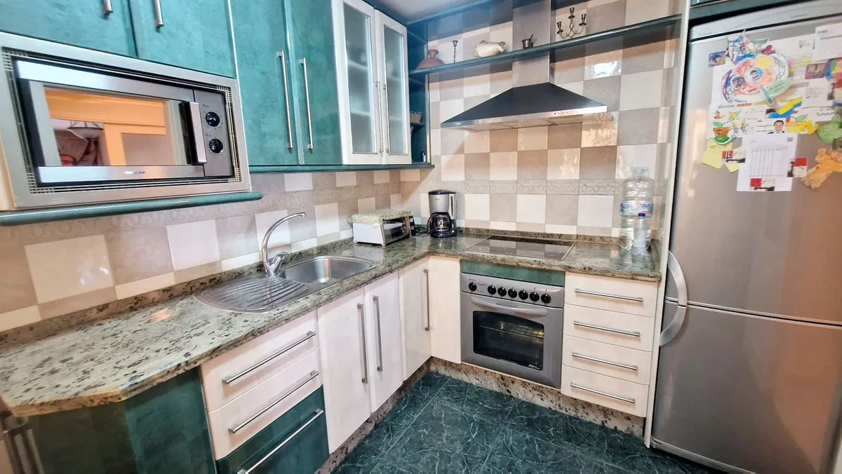 cbcb857b-98c2-4a1b-aa86-5ee93a4dfe75