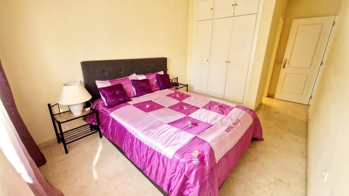 f35537a2-3003-4fed-bb30-e9c0d25dea86