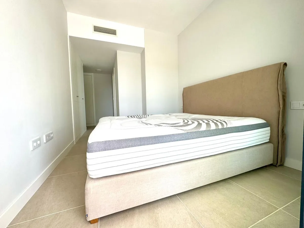 9e89ba77-dc83-4df6-afdd-b6f8e8f8038b