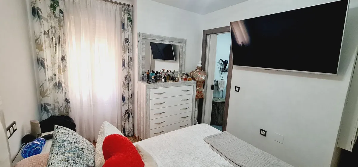 7a8b012b-7b20-472e-b8a2-63fc40264f70