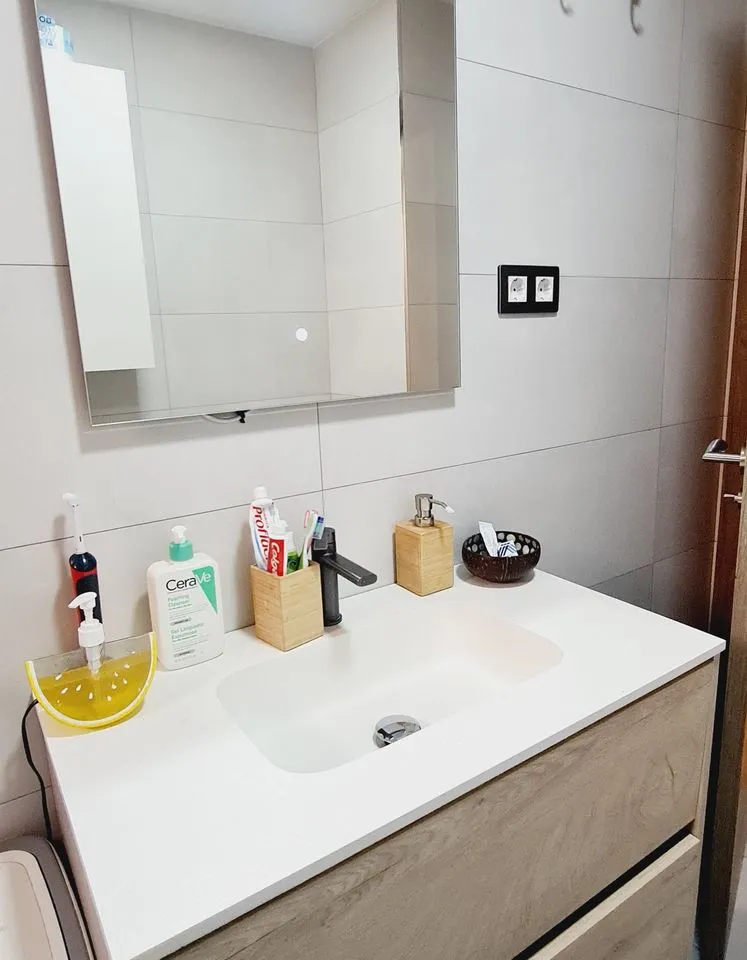 99324b80-2bf5-4e2d-9c1e-ef305f5c544d