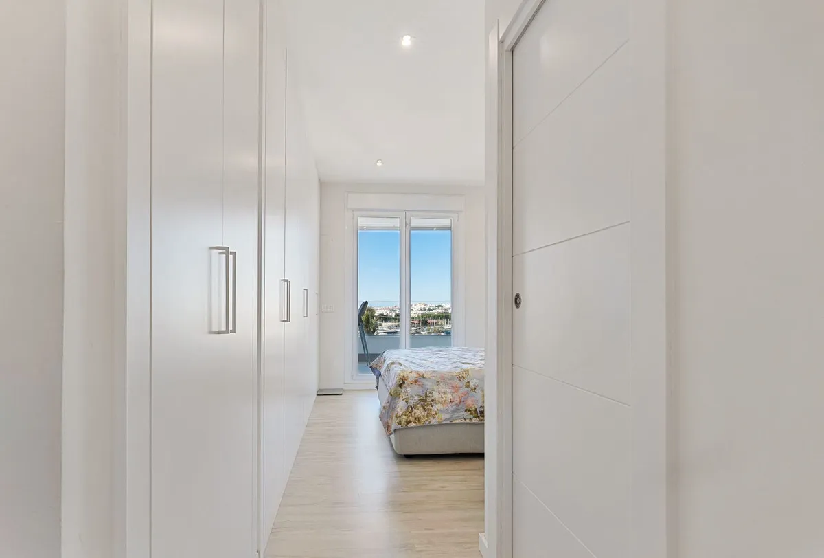 159db120-7137-47e7-bfbb-0bfaa78cc5d8