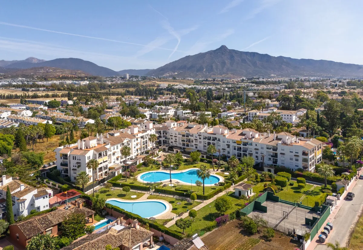 79186803-c3c5-459e-b1bf-c2b05f9a51b8