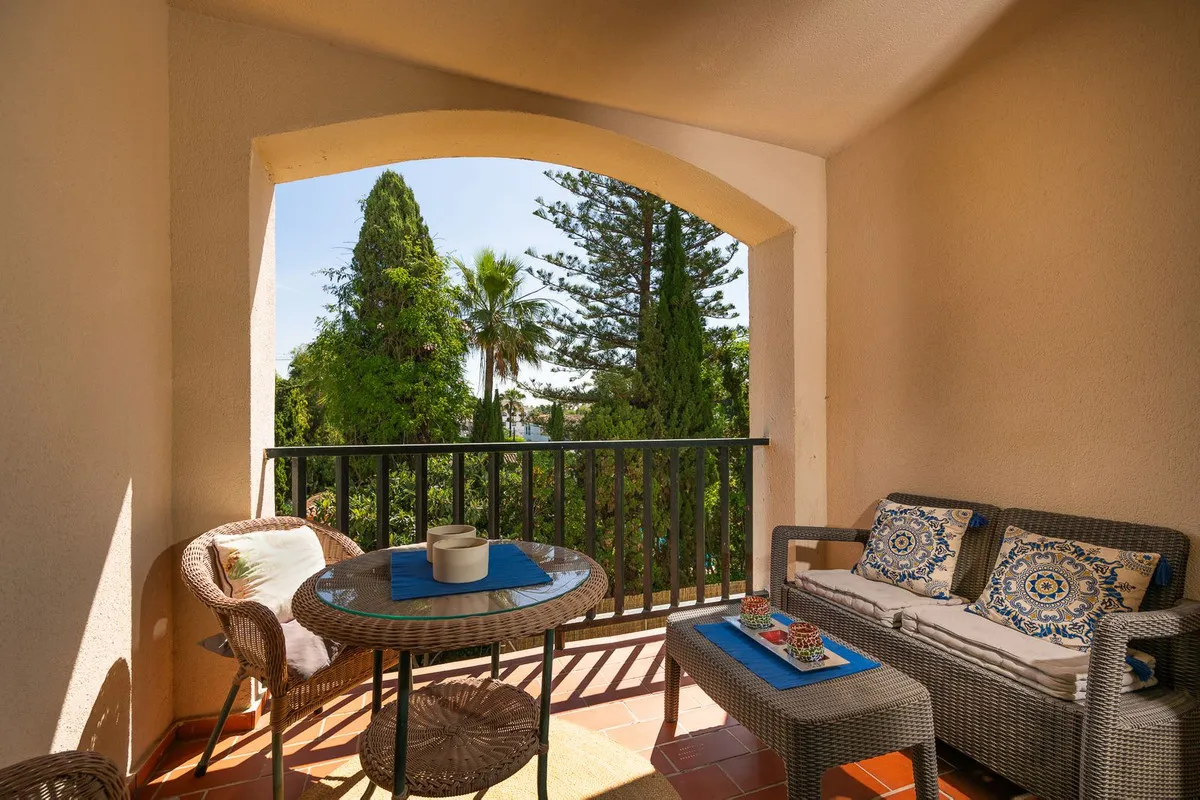 c5c9af16-97fb-4784-afb5-32469bcfe8f1