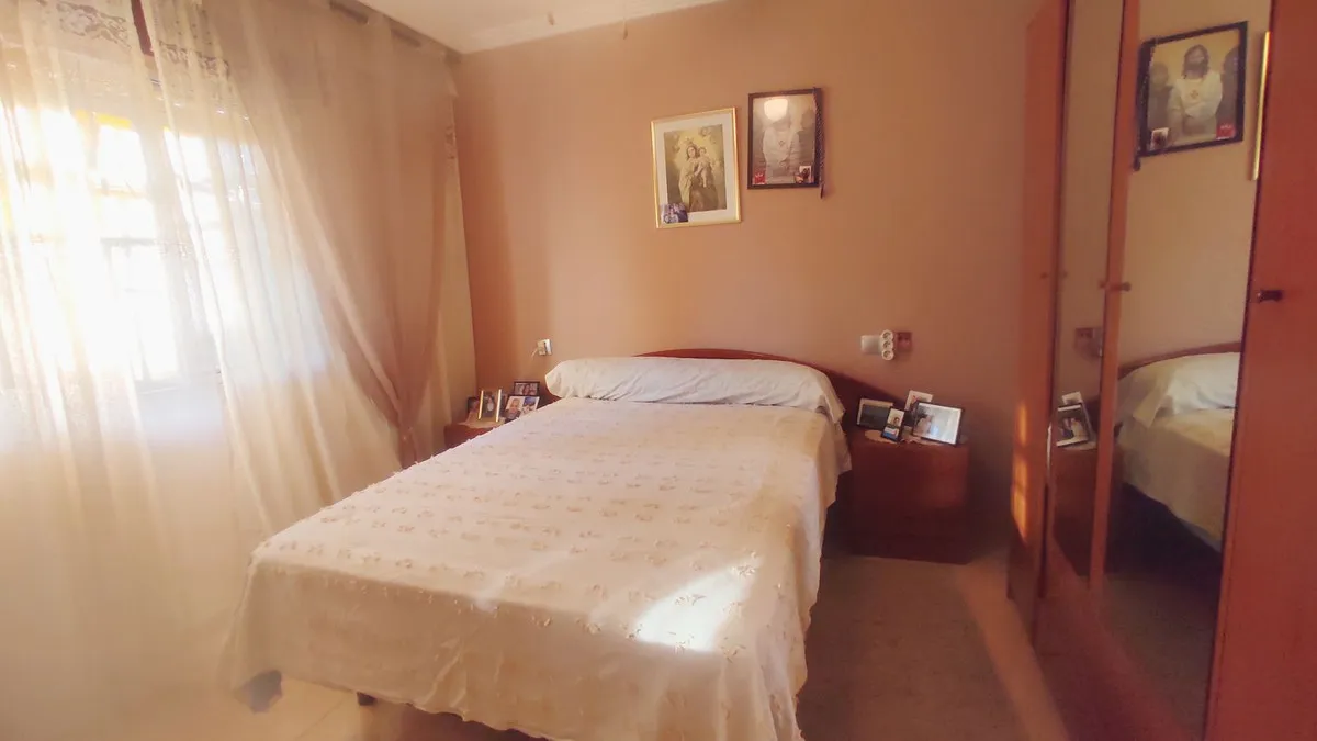 72ea5e58-40e9-4139-aa7d-8dd2ba30b898